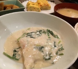 ほうれん草とチキンのクリーム煮