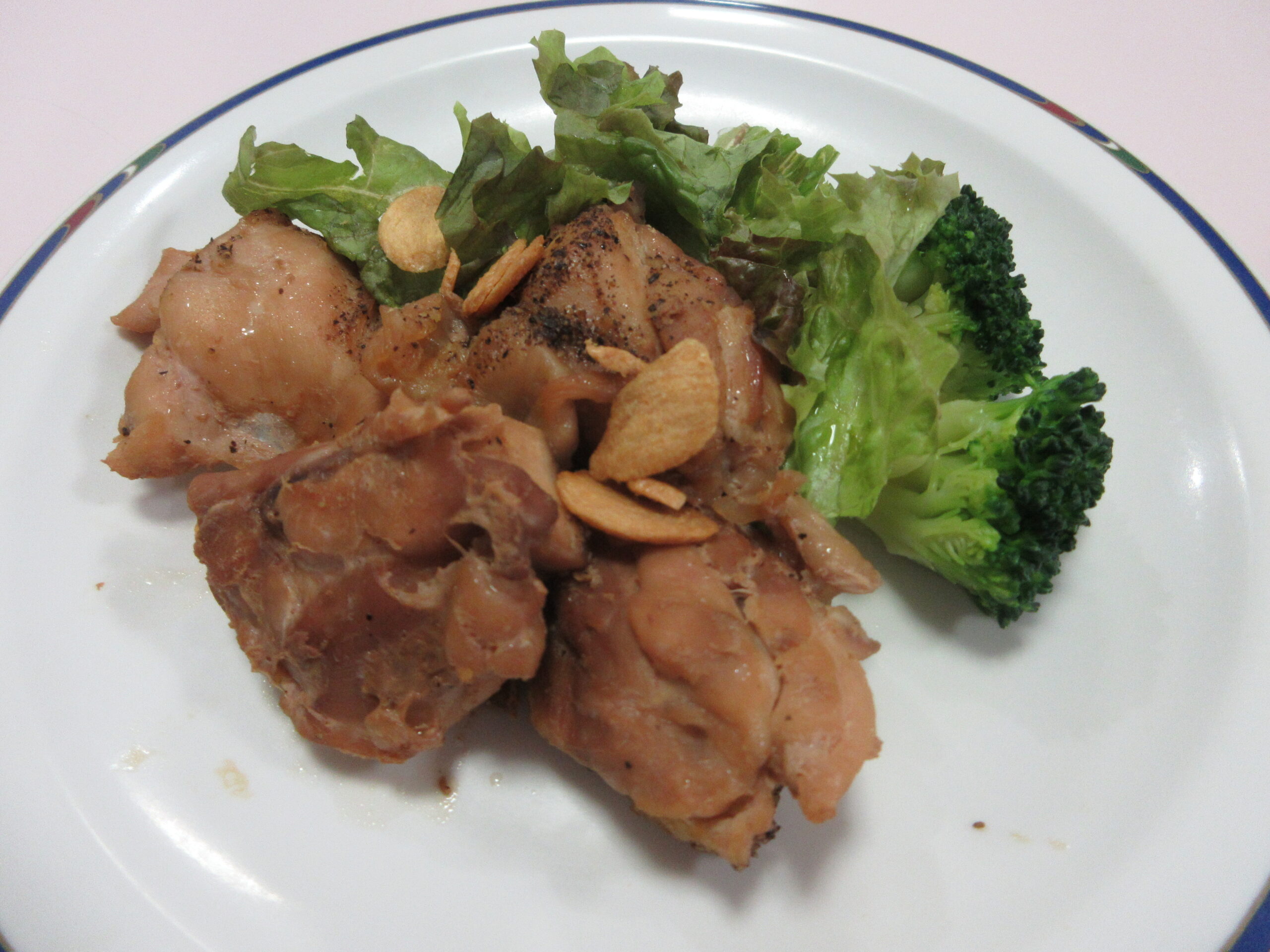 鶏肉のガーリックソテー