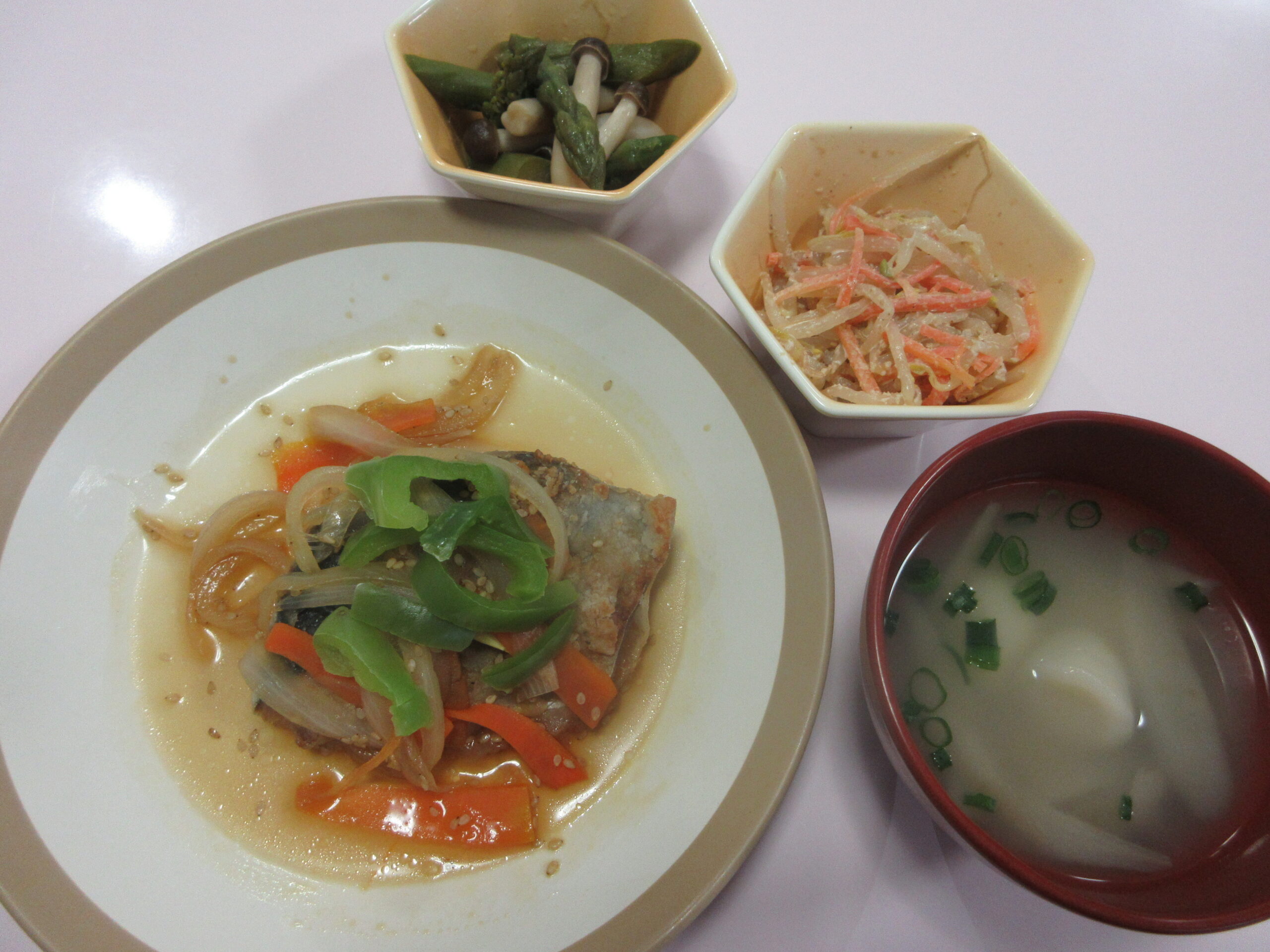 はちみつの甘味と黒酢